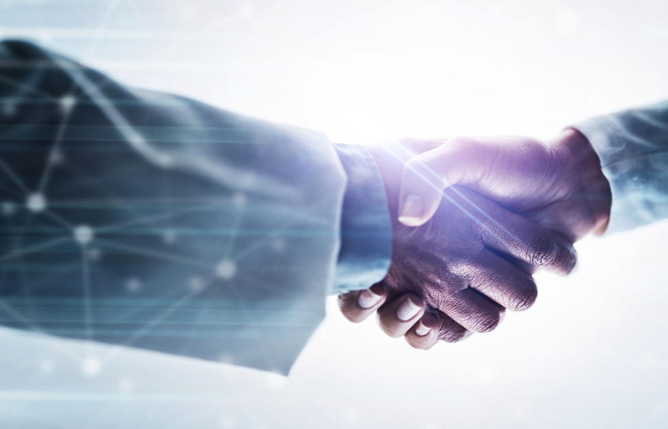 Handshake between researcher and business technology transfer negotiation